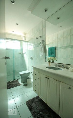 Apartamento à venda com 175m², 4 quartos e 4 vagasBanheiro