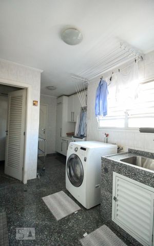 Apartamento à venda com 175m², 4 quartos e 4 vagasÁrea de Serviço