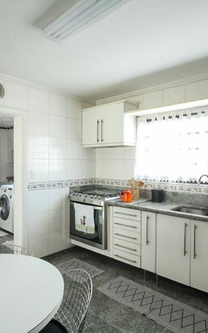 Apartamento à venda com 175m², 4 quartos e 4 vagasCozinha
