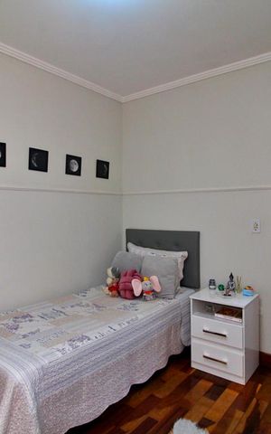 Apartamento à venda com 180m², 3 quartos e 2 vagasQuarto 2