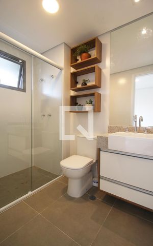 Apartamento para alugar com 69m², 1 quarto e 1 vaga Apartamento para alugar com 69m², 1 quarto e 1 vagaBanheiro da Suíte