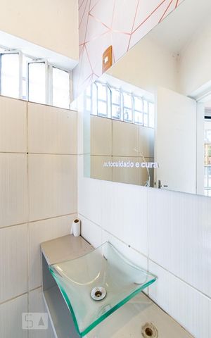 Casa para alugar com 250m², 3 quartos e 4 vagas Casa para alugar com 250m², 3 quartos e 4 vagasLavabo