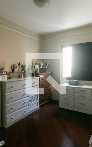 Apartamento à venda com 258m², 3 quartos e 3 vagas Apartamento à venda com 258m², 3 quartos e 3 vagasQuarto 1