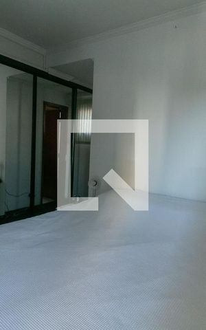 Apartamento à venda com 258m², 3 quartos e 3 vagas Apartamento à venda com 258m², 3 quartos e 3 vagasQuarto 2 - Suíte