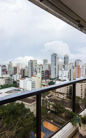 Apartamento à venda com 252m², 4 quartos e 3 vagas