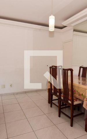 Apartamento para alugar com 74m², 2 quartos e 1 vaga Apartamento para alugar com 74m², 2 quartos e 1 vagaSala