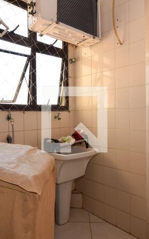Apartamento para alugar com 74m², 2 quartos e 1 vaga Apartamento para alugar com 74m², 2 quartos e 1 vagaÁrea de Serviço