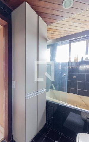 Apartamento à venda com 125m², 3 quartos e 1 vaga Apartamento à venda com 125m², 3 quartos e 1 vagaBanheiro da Suíte