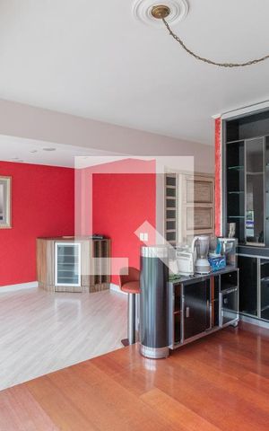 Apartamento à venda com 125m², 3 quartos e 1 vaga Apartamento à venda com 125m², 3 quartos e 1 vagaSala
