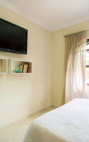 Casa à venda com 258m², 3 quartos e 7 vagas Casa à venda com 258m², 3 quartos e 7 vagasQuarto 2 - Suíte
