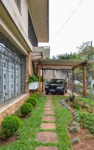 Casa à venda com 454m², 3 quartos e 5 vagas