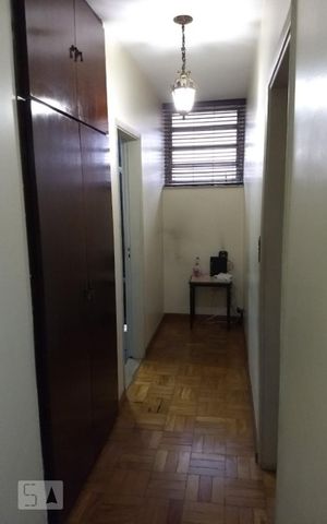 Casa à venda com 250m², 3 quartos e 3 vagas