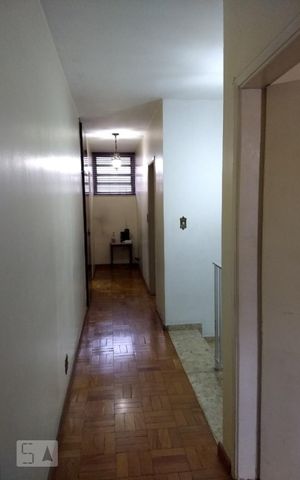 Casa à venda com 250m², 3 quartos e 3 vagas