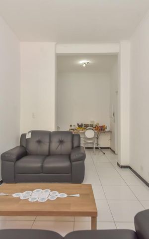 Apartamento à venda com 49m², 2 quartos e sem vaga Apartamento à venda com 49m², 2 quartos e sem vagaSala