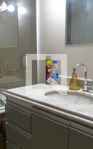 Casa à venda com 175m², 3 quartos e 3 vagas Casa à venda com 175m², 3 quartos e 3 vagasBanheiro da suíte