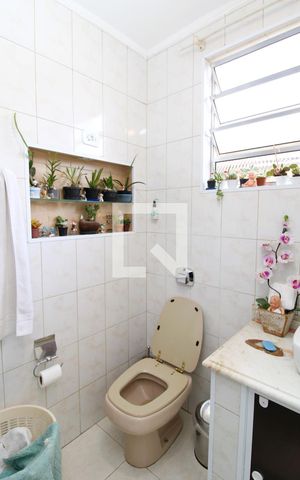 Casa para alugar com 120m², 3 quartos e sem vagaBanheiro