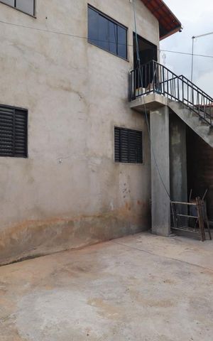 Studio para alugar com 60m², 4 quartos e 1 vagaEscada