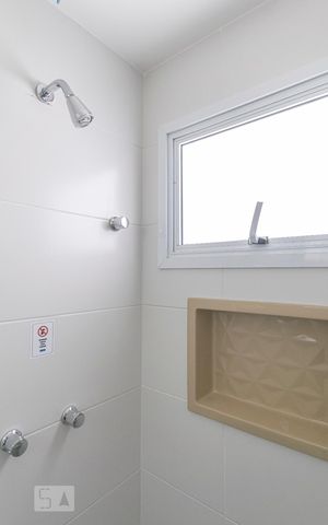 Apartamento para alugar com 60m², 2 quartos e 1 vaga Apartamento para alugar com 60m², 2 quartos e 1 vagaBanheiro