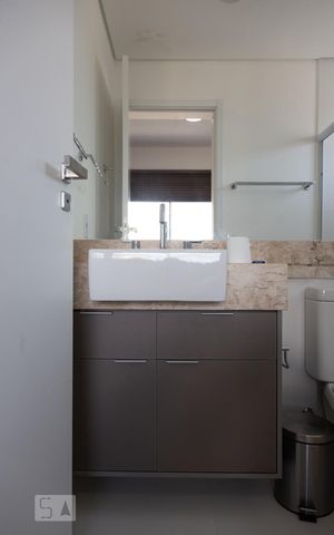 Apartamento para alugar com 95m², 3 quartos e 2 vagas Apartamento para alugar com 95m², 3 quartos e 2 vagasBanheiro da Suíte