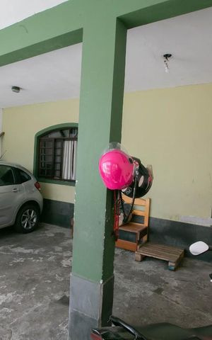 Casa à venda com 200m², 3 quartos e 2 vagas Casa à venda com 200m², 3 quartos e 2 vagasGaragem