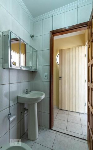 Casa à venda com 230m², 4 quartos e 3 vagas Casa à venda com 230m², 4 quartos e 3 vagasBanheiro 2 da edícula