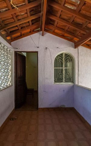 Casa à venda com 230m², 4 quartos e 3 vagas Casa à venda com 230m², 4 quartos e 3 vagasVaranda da suíte da edícula