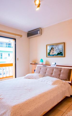 Casa à venda com 218m², 3 quartos e 3 vagas Casa à venda com 218m², 3 quartos e 3 vagasQuarto 1 - Suíte