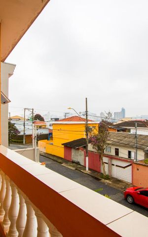 Casa à venda com 218m², 3 quartos e 3 vagas Casa à venda com 218m², 3 quartos e 3 vagasVaranda do quarto 1