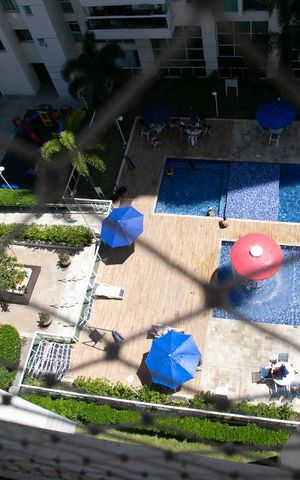 Apartamento à venda com 128m², 4 quartos e 2 vagas Apartamento à venda com 128m², 4 quartos e 2 vagasÁrea comum - Piscina