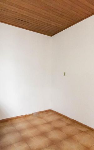 Casa à venda com 250m², 4 quartos e 2 vagas Casa à venda com 250m², 4 quartos e 2 vagasCozinha