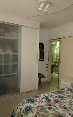 Casa à venda com 650m², 3 quartos e 5 vagasSuite