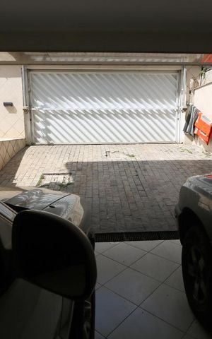 Casa à venda com 650m², 3 quartos e 5 vagasGaragem