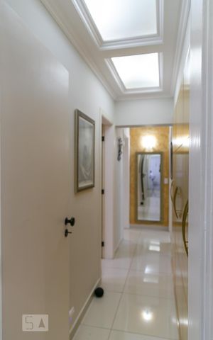 Apartamento à venda com 160m², 3 quartos e 3 vagas Apartamento à venda com 160m², 3 quartos e 3 vagasCorredor
