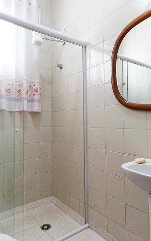 Casa à venda com 107m², 3 quartos e 1 vagaBanheiro 2