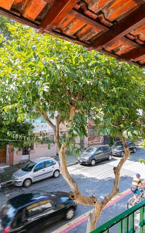 Casa à venda com 107m², 3 quartos e 1 vagaVaranda - Vista
