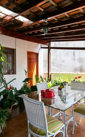 Casa à venda com 107m², 3 quartos e 1 vagaVaranda