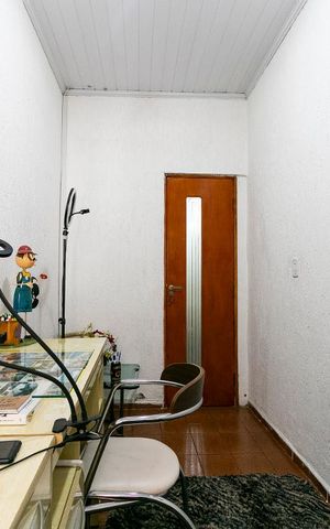 Casa à venda com 107m², 3 quartos e 1 vagaQuarto 1