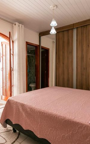 Casa à venda com 107m², 3 quartos e 1 vagaSuíte