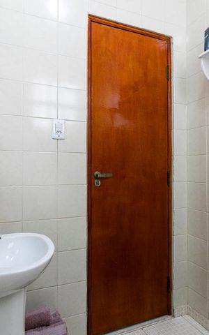 Casa à venda com 107m², 3 quartos e 1 vagaBanheiro 2