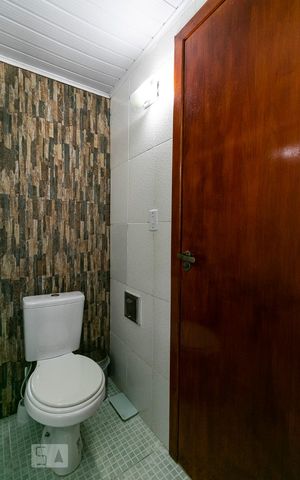 Casa à venda com 107m², 3 quartos e 1 vagaSuíte - Banheiro