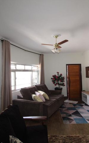 Casa à venda com 201m², 3 quartos e 4 vagasSala visita