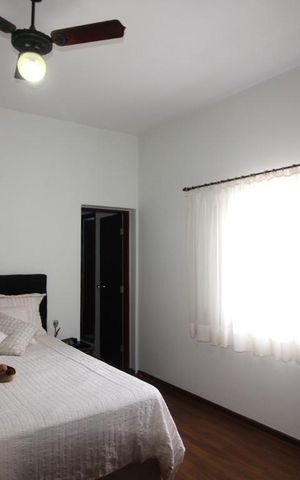 Casa à venda com 201m², 3 quartos e 4 vagasQuarto 1 suite