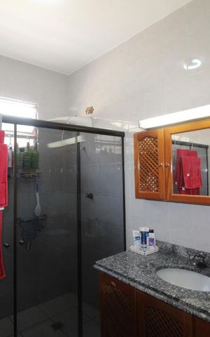 Casa à venda com 201m², 3 quartos e 4 vagasBanheiro 1 suite