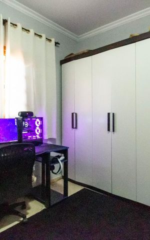 Casa à venda com 198m², 3 quartos e 2 vagas Casa à venda com 198m², 3 quartos e 2 vagasQuarto 3