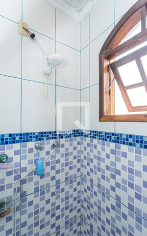 Casa à venda com 360m², 3 quartos e 8 vagas Casa à venda com 360m², 3 quartos e 8 vagasBanheiro suite 1