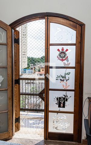 Casa à venda com 360m², 3 quartos e 8 vagas Casa à venda com 360m², 3 quartos e 8 vagasVaranda Suite 1