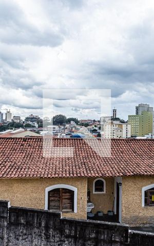 Casa à venda com 360m², 3 quartos e 8 vagas Casa à venda com 360m², 3 quartos e 8 vagasVista Suite 2