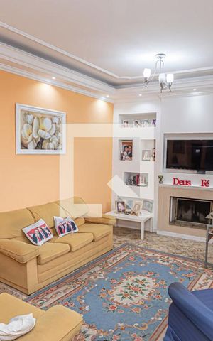 Casa à venda com 360m², 3 quartos e 8 vagas Casa à venda com 360m², 3 quartos e 8 vagasSala 3