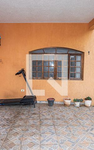 Casa à venda com 360m², 3 quartos e 8 vagas Casa à venda com 360m², 3 quartos e 8 vagasQuintal