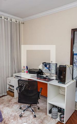 Casa à venda com 360m², 3 quartos e 8 vagas Casa à venda com 360m², 3 quartos e 8 vagasSuite 2